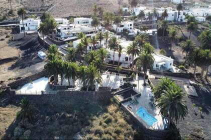House for sale in Haría, Lanzarote. 