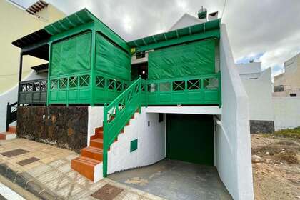 Casa vendita in Famara, Teguise, Lanzarote. 