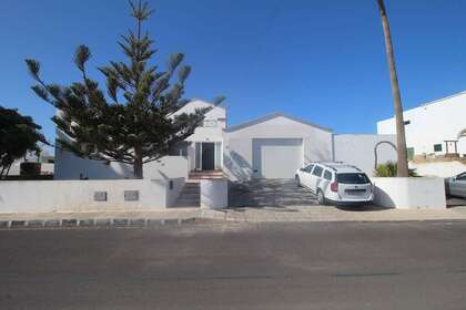 House for sale in Güime, San Bartolomé, Lanzarote. 
