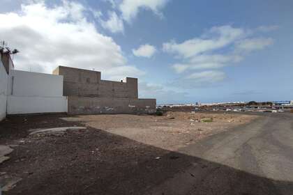 Terreno urbano venta en Maneje, Arrecife, Lanzarote. 
