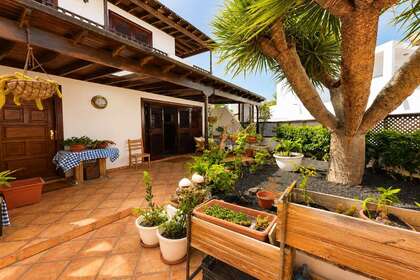 Chalet venta en Costa Teguise, Lanzarote. 