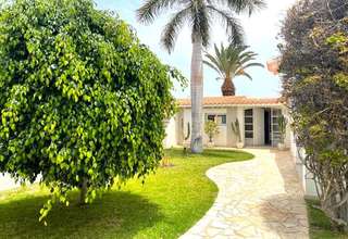 Villa for sale in Corralejo, La Oliva, Las Palmas, Fuerteventura. 