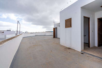 Wohnung zu verkaufen in Titerroy (santa Coloma), Arrecife, Lanzarote. 