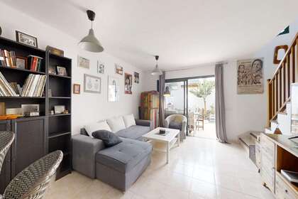 Zweifamilienhaus zu verkaufen in Playa Blanca, Yaiza, Lanzarote. 
