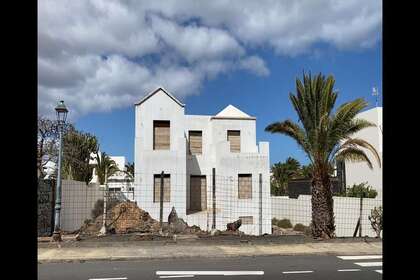 Dům na prodej v Costa Teguise, Lanzarote. 