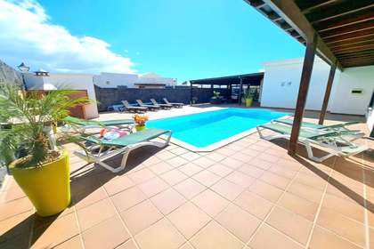 Villa for sale in Playa Blanca, Yaiza, Lanzarote. 