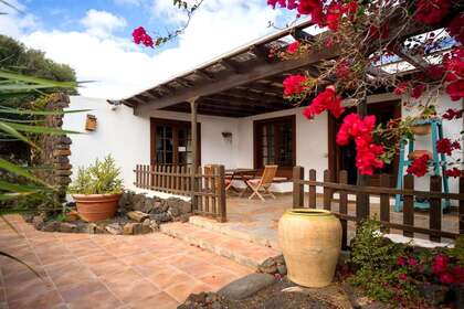 Huizen verkoop in Tabayesco, Haría, Lanzarote. 