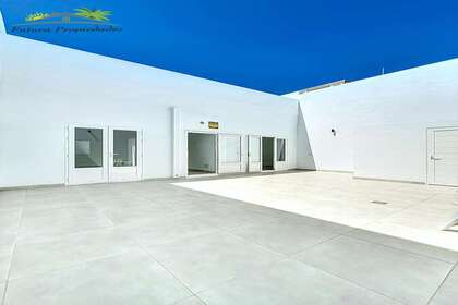 Chalet for sale in Arrecife, Lanzarote. 