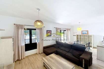 Casa a due piani vendita in Costa Teguise, Lanzarote. 