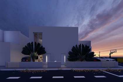 Duplex/todelt hus til salg i Playa Honda, San Bartolomé, Lanzarote. 