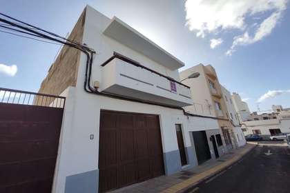 Edifice vendre en La Vega, Arrecife, Lanzarote. 