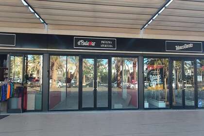 Commercial premise in Costa Teguise, Lanzarote. 