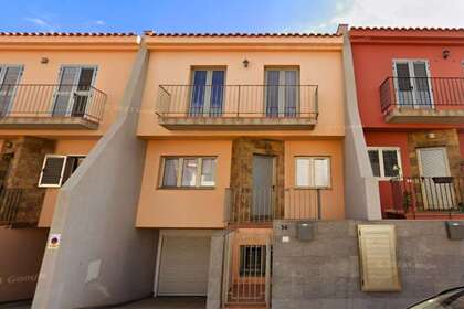 Duplex for sale in Vecindario, Santa Lucía de Tirajana, Las Palmas, Gran Canaria. 
