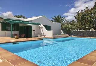 别墅 出售 进入 Costa Teguise, Lanzarote. 