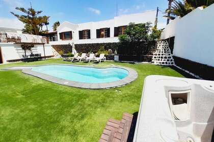 Villa for sale in Güime, San Bartolomé, Lanzarote. 