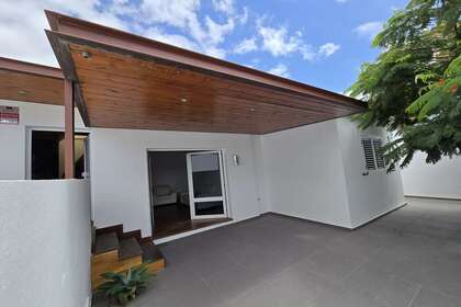 Chalet for sale in La Concha, Arrecife, Lanzarote. 
