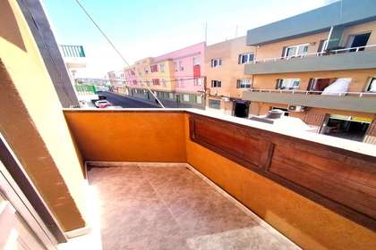 Flat for sale in Arrecife, Lanzarote. 