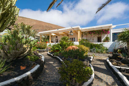 Villa venta en La Asomada, Tías, Lanzarote. 