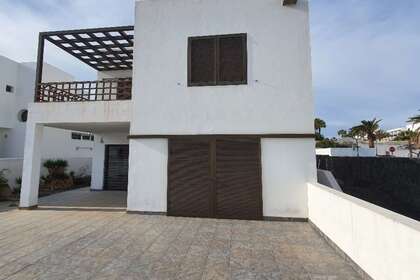房子 出售 进入 Costa Teguise, Lanzarote. 