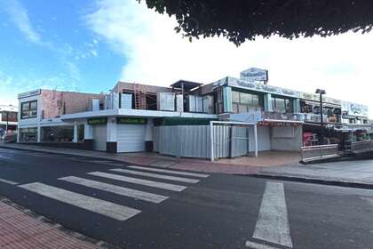 Locale commerciale vendre en Puerto del Carmen, Tías, Lanzarote. 