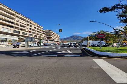 商业物业 出售 进入 Los Cristianos, Arona, Santa Cruz de Tenerife, Tenerife. 