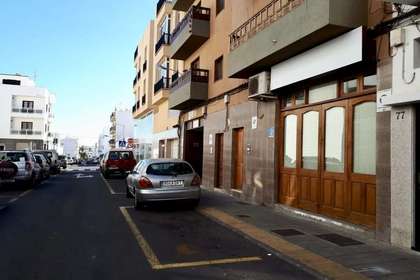 商业物业 进入 Arrecife Centro, Lanzarote. 