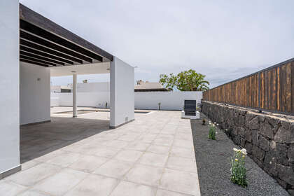 Chalet zu verkaufen in Playa Blanca, Yaiza, Lanzarote. 