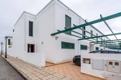 Duplex for sale in Playa Blanca, Yaiza, Lanzarote. 