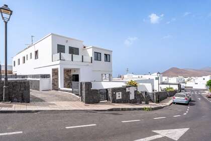 Duplex for sale in El Lugar de Abajo -tahiche, Teguise, Lanzarote. 
