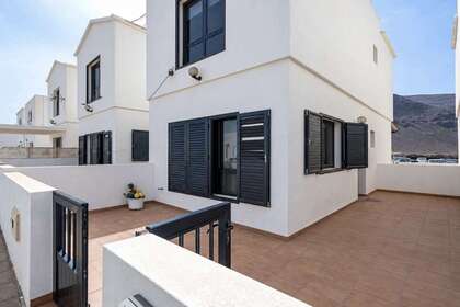 Triplex for sale in Orzola, Haría, Lanzarote. 